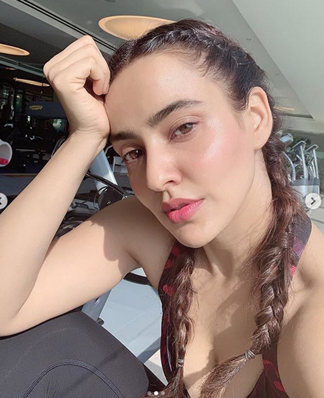 Neha Sharma Instagram Pics